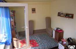 3 camere de vanzare in zona Primaverii !