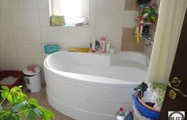 Vanzare apartament 4 camere in zona Buna Ziua