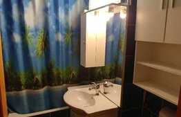 Apartament cu 2 camere, decomandat, 56 mp, 2 parcari, zona Iulius Mall 