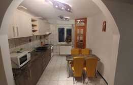 Apartament cu 2 camere, decomandat, 56 mp, 2 parcari, zona Iulius Mall 