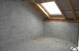 176 mp utili la 5 camere cu scara interioara!