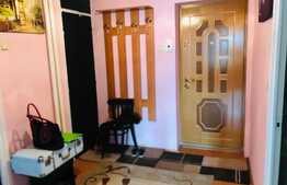 Apartament cu 2 camere, decomandat, 61 mp, zona pietei Cipariu 