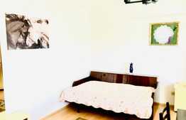 Apartament cu 2 camere, decomandat, 61 mp, zona pietei Cipariu 