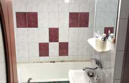 De vanzare apartament 2 camere, 45 mp, decomandat, etaj intermediar, zona strazii Primaverii