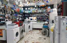 Spatiu comercial cu vad excelent, 113 mp, vitrina la strada plus depozit!