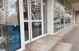 Spatiu comercial cu vad excelent, 113 mp, vitrina la strada plus depozit!