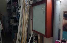 Spatiu comercial cu vad excelent, 113 mp, vitrina la strada plus depozit!