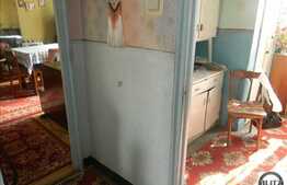 3 camere de vanzare in zona linistita din Gheorgheni!