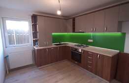 Apartament in vila, finisaje noi, parcare, locatie deosebita, zona Tautiului