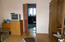 Vanzare 1 camera 34 mp, finisat modern, zona Real. Boxa si loc de parcare!