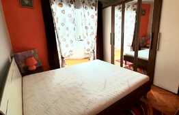 Apartament 3 camere, decomandat, etaj intermediar, zona Plopilor