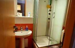 Apartament 3 camere, decomandat, etaj intermediar, zona Plopilor