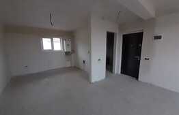 Apartament 3 camere, loc parcare, 61mp, semifinisat! Zona strazii Sesul de Sus!