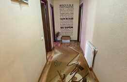 Apartament cu 3 camere, 74 mp, decomandat, zona Florilor