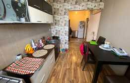 Apartament cu 3 camere, 74 mp, decomandat, zona Florilor