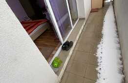 Apartament cu 3 camere, 74 mp, decomandat, zona Florilor