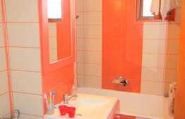 Vanzare apartament 4 camere, decomandat, etaj intermediar, zona strazii Dambovitei!