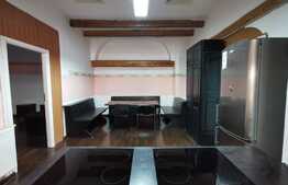 Spatiu multifunctional, 130 mp, 2 locuri de parcare incluse