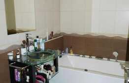 Apartament de lux in Semiluna, 82 MP, zona Plopilor 