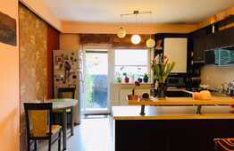 Casa cuplata de 280 mp, teren 250 mp! Zona de case!