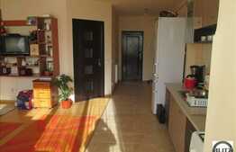 De vanzare 3 camere, 60 mp utili, zona strazii Florilor