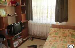 De vanzare 3 camere, 60 mp utili, zona strazii Florilor