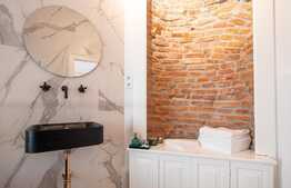 Apartament cu nisa de dormit , 50 mp, modern/lux, in zona Piata Unirii 