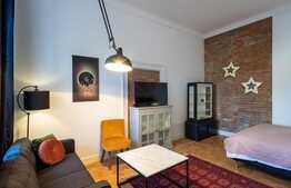 Garsoniera de inchiriat, 45 mp, decomandata, zona Piata Unirii