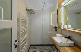 Garsoniera de inchiriat, 45 mp, decomandata, zona Piata Unirii