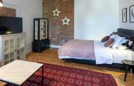 Garsoniera de inchiriat, 45 mp, decomandata, zona Piata Unirii