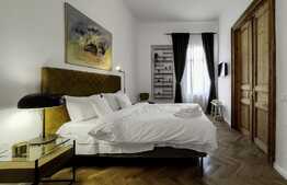 Apartament cu 2 camere, 75 mp, decomandat, modern/lux, zona Piata Unirii