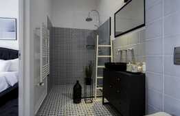 Apartament cu 2 camere, 75 mp, decomandat, modern/lux, zona Piata Unirii