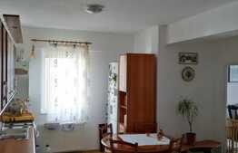  Apartament 3 camere, 56 mp,  etaj intermediar zona Oasului