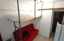 Garsoniera moderna si spatioasa aproape de facilitatile orasului, 11mp, zona Hotel Royal