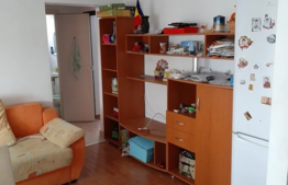 Apartament cu 3 camere, utilat/mobilat, 45 mp + balcon inchis 5mp, zona P-ta Flora