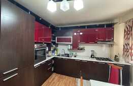 Apartament 3 camere, decomandat, 75 mp,  zona Fsega