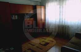 Apartament cu 3 camere, 80 mp, decomandat, parcare, zona strazii Cetatii