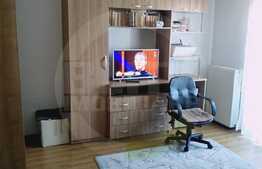 Apartament cu 3 camere, 80 mp, decomandat, parcare, zona strazii Cetatii