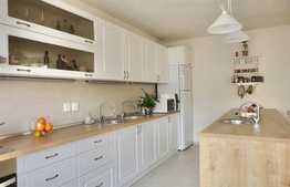 Apartament la casa, 2 camere, modern, 110 mp, zona strazii Bucuresti