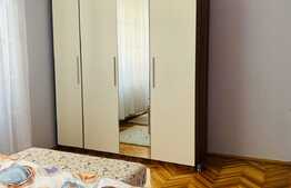 Apartament cu 3 camere, etaj intermediar , pe strazii Calea Floresti ! 