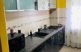 Apartament cu 3 camere, etaj intermediar , pe strazii Calea Floresti ! 