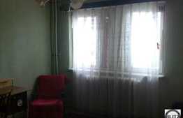 3 camere de vanzare in Manastur!