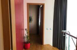 Apartament pe doua niveluri, 91 mp, 2 terase, finisat lux, zona strazii Fagului