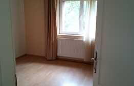 Apartament 4 camere, decomandat, etaj intermediar, garaj, boxa, zona Pasteur