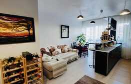 Apartament 2 camere, etaj intermediar, parcare, zona Petrom Baciu