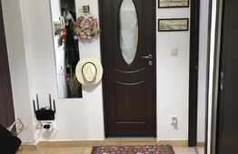 Apartament 2 camere, etaj intermediar, parcare, zona Petrom Baciu