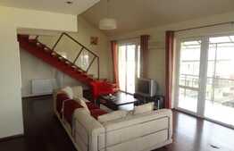 Apartament cu 3 camere pe 2 nivele, 125 mp, mobilat modern, garaj, zona Grand Hotel Italia