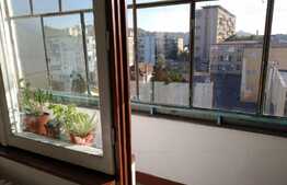 Apartament cu 2 camere, 49 mp, loc de parcare, zona strazii Stefan Mora