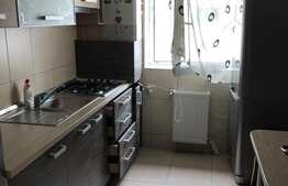 Apartament 2 camere, 56 mp, decomandat, etaj intermediar, zona Vivo