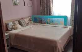 De vanzare apartament cu 3 camere, semidecomandat, 55 mp, Apahida